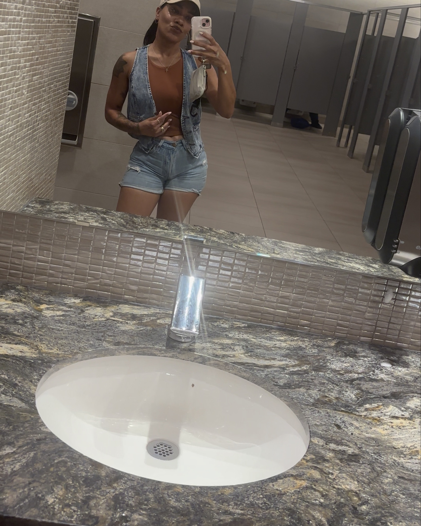 Country Concert Outfit

#LTKStyleTip #LTKPetite #LTKBeauty