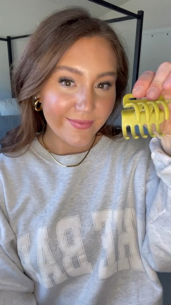 Kept it causal this weekend! You don’t want to skip out on these flare leggings! They are my favorite from @splits59 and such a great investment in your closet! 


#LTKunder100 #LTKcurves #LTKFind