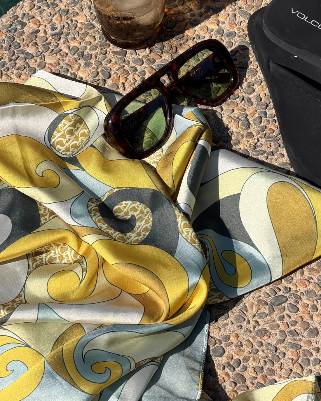Paradise Coast scarf | Overnight Blowout