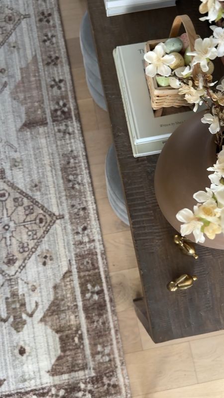 Spring console table and my most requested rug link

#LTKVideo #LTKhome #LTKSeasonal
