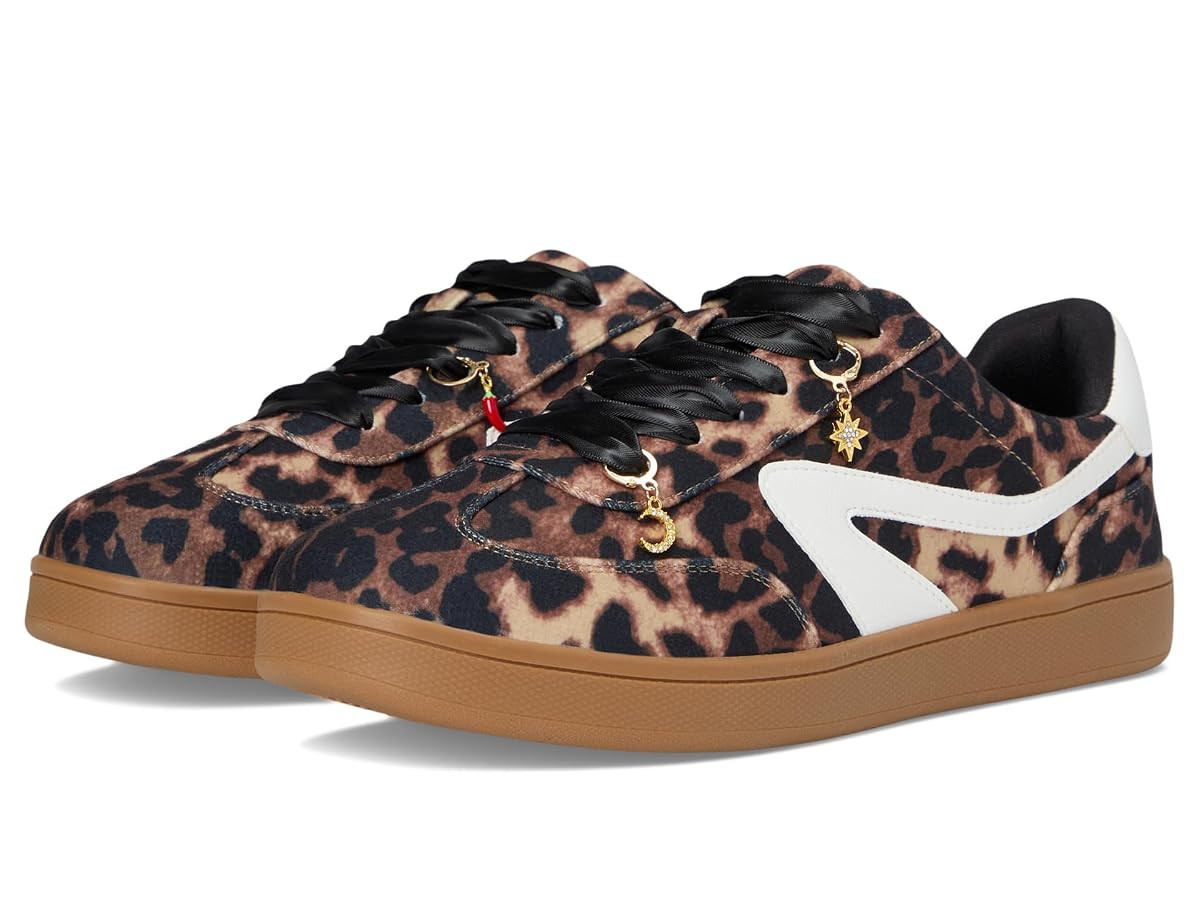 Dolce Vita Women's Valentina Charm Sneaker | Amazon (US)