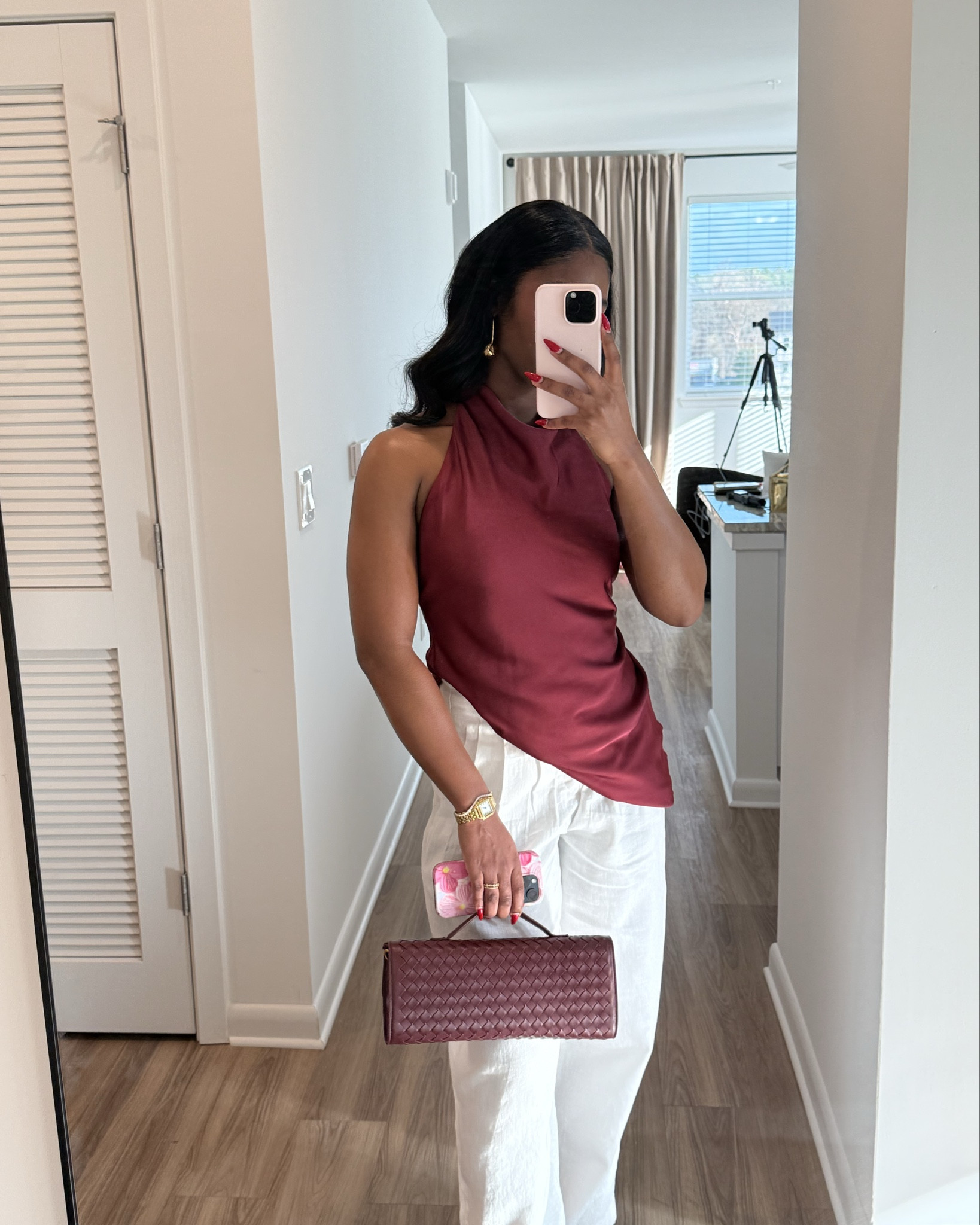 March Outfit Recap✨

the brown/cream outfit are from Zara. Here are the codes 

top: @zara code: | 4424/301/250
bottoms: @zara code | 1608/822/711
jacket: @zara code | 3046/264/712