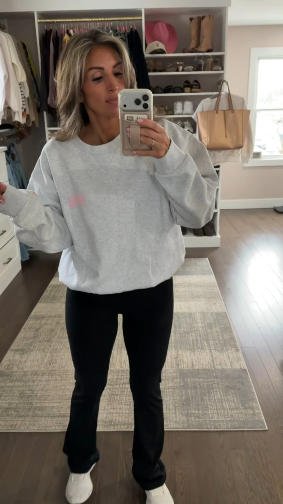 The PERFECT everyday sweatshirt!! 

#LTKgrwm #LTKootd #LTKmomlife