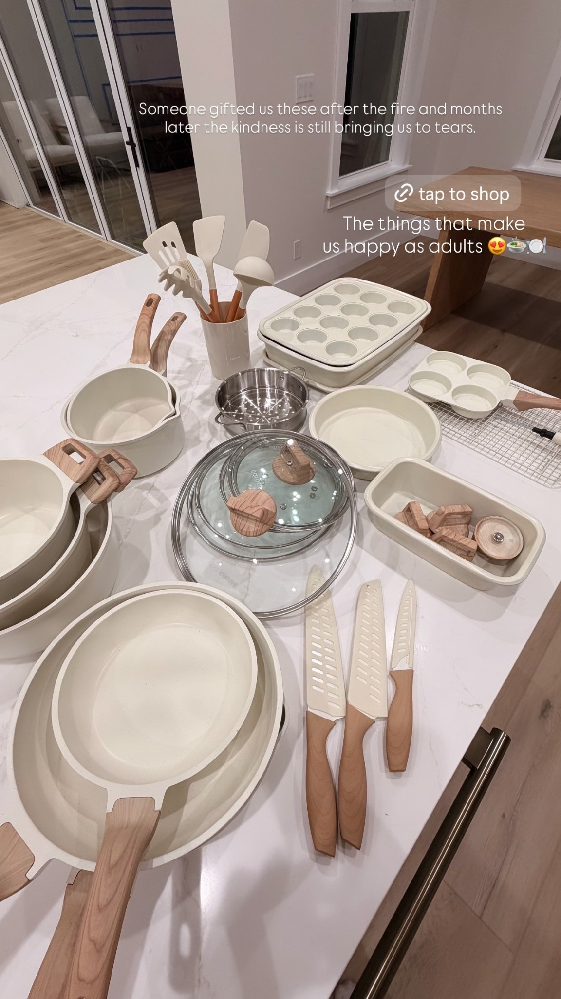 The things that make
us happy as adults 😍🍲🍽️ Someone gifted us these after the fire and months later the kindness is still bringing us to tears.