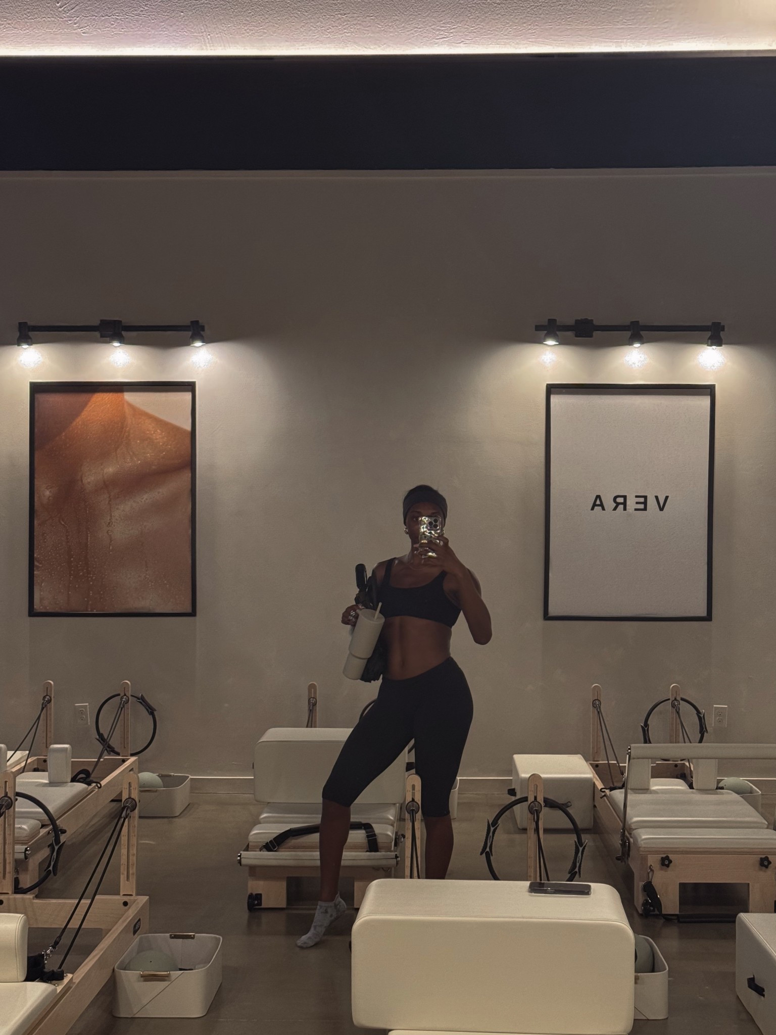 i own 3 pair of these gorgeous knee length leggings. color me obsessed 🦋 #aritzia 

#LTKActive