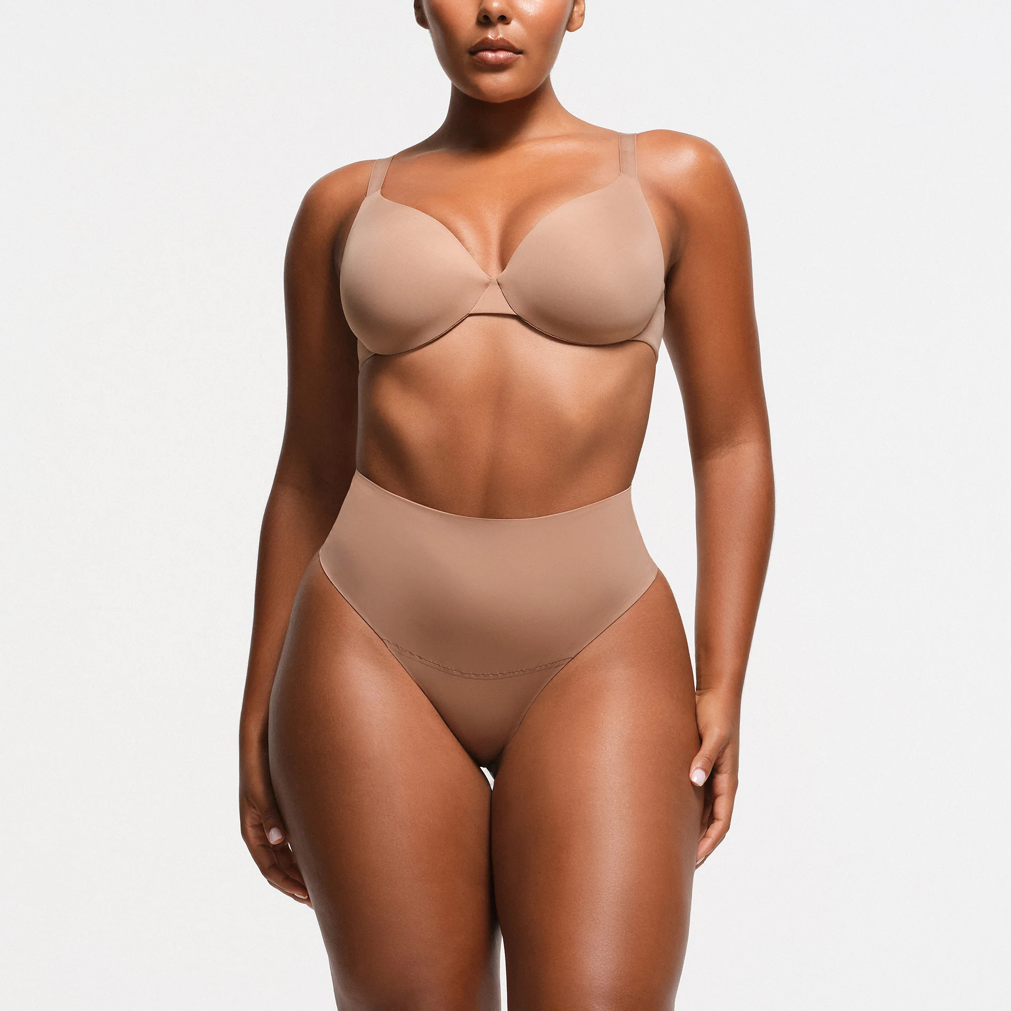 SKIMS Full Coverage Bra | Medium Neutral | 32A | Smoothing Intimates | SKIMS (US)