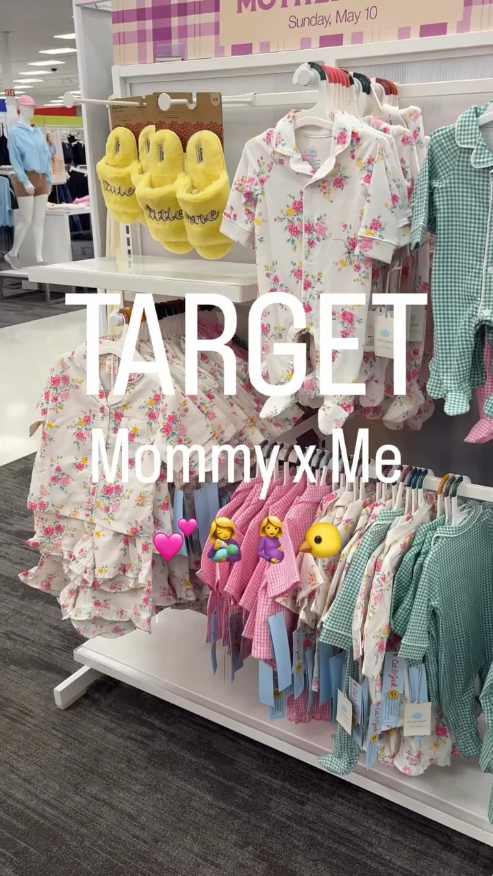 Cutest Mommy x Me Collection at Target!!🌸

Available in women’s, baby and toddler sizes. So cute!!

Follow @lilliesandlashes and Comment SHOP for a link!
(Must be following in order to receive the link due to IG settings)

#sharemytargetstyle #momstyle #targetstyle 

Women’s pajamas. Toddler pajamas, baby pajamas, mommy and me pajama sets