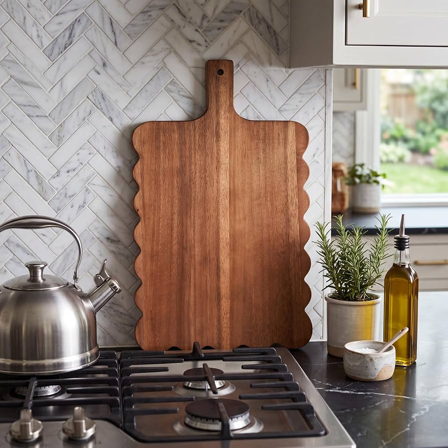 Novabright Scalloped Wood Cutting Board, Dark Brown Serving Tray | Amazon (US)