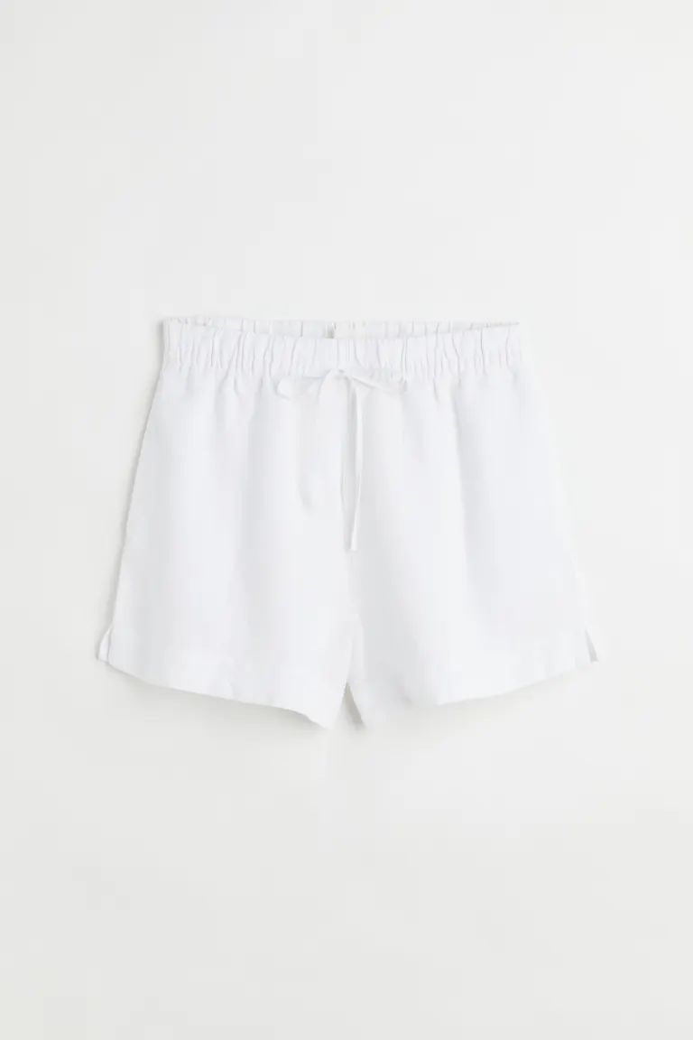 New ArrivalShorts in a woven linen and viscose blend. Drawstring and soft, covered elastic at wai... | H&M (US + CA)