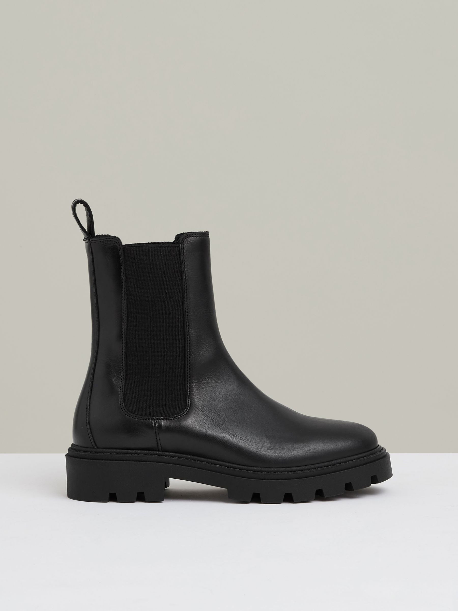 Leather Cleated Sole Chelsea Boots in Black | Reiss US
