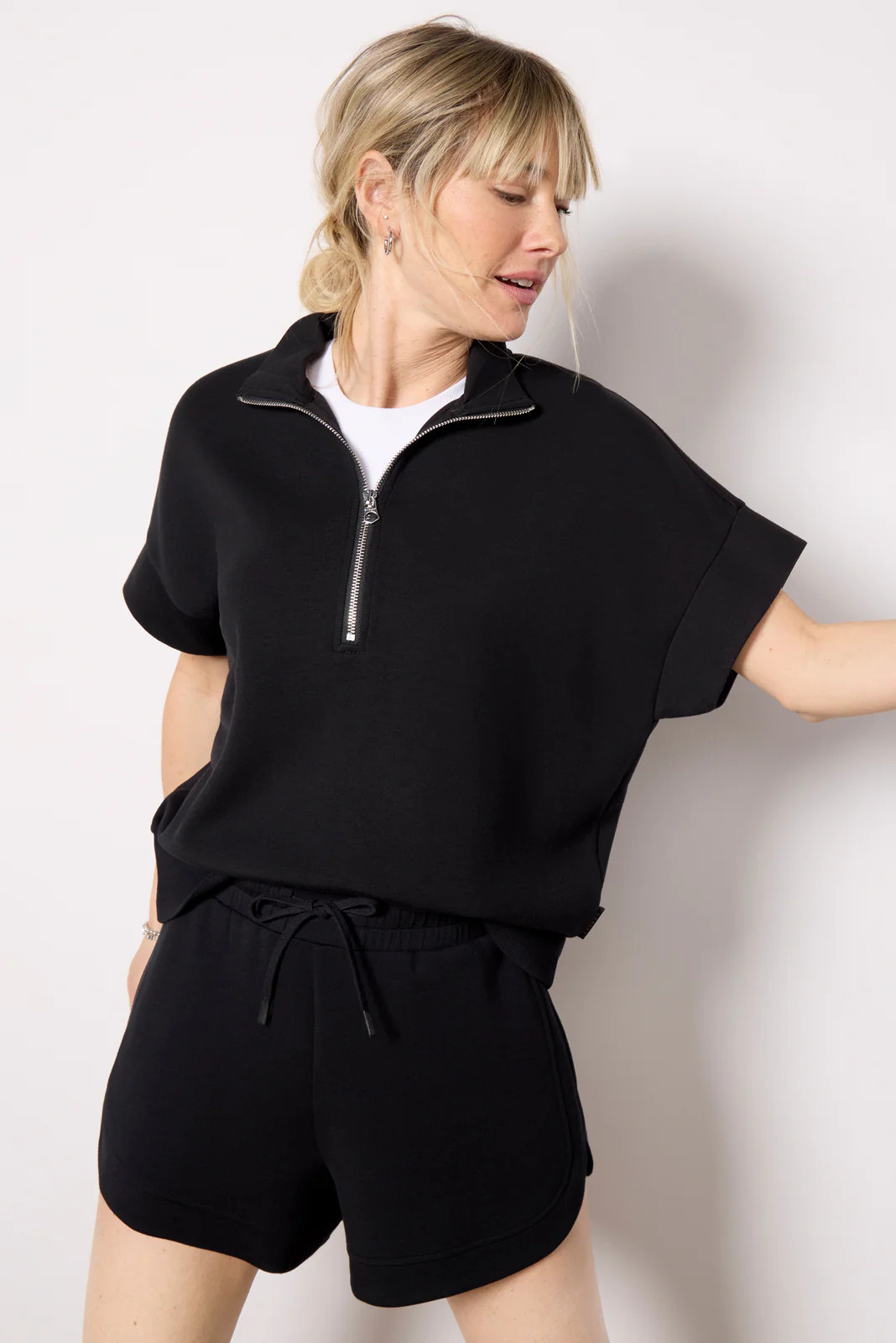 VARLEY Women's Ritchie Short Sleeve Sweat Top, Size Small, Black | Evereve