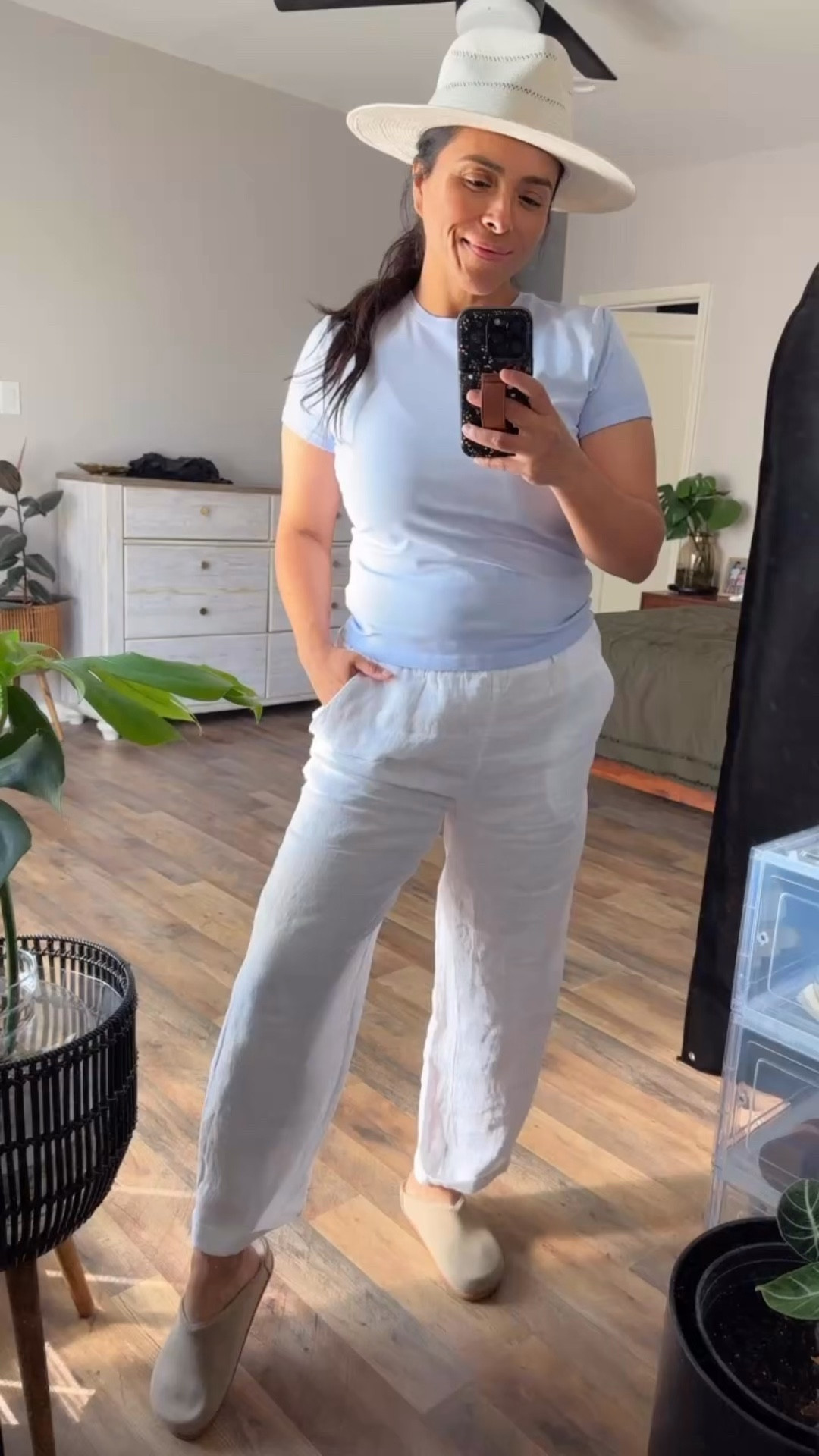 Linen pants
Affordable fashion 
@rothys clogs 
Midsize fashion 
Mom outfit 


#LTKTravel #LTKootd #LTKOver40