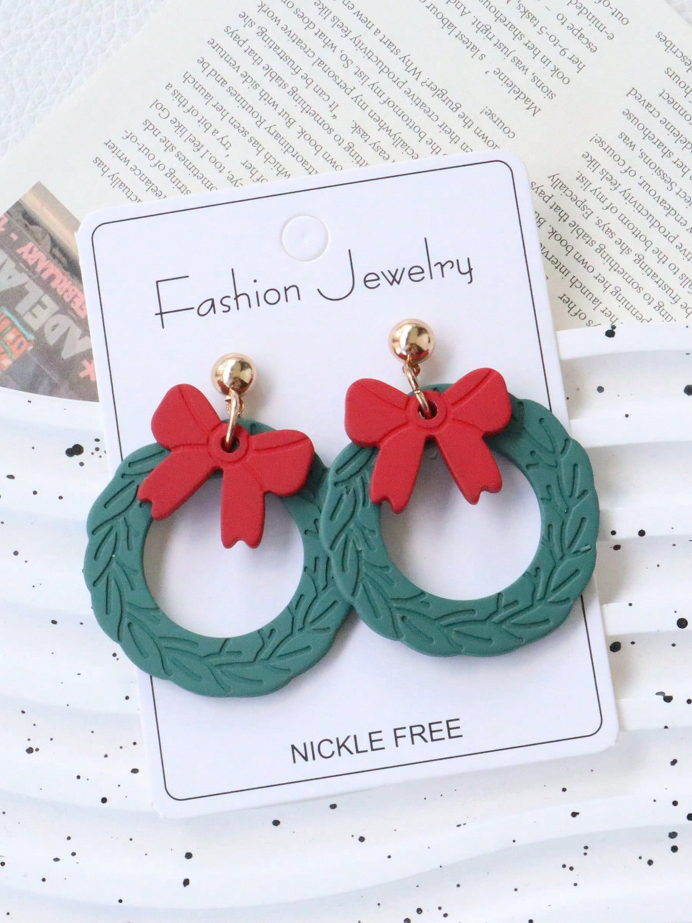 $2.06 1 Pair Acrylic Painted Soft Clay Christmas Wreath Earrings, Cute & Elegant Holiday Style Earrings, Gift For Christmas Party | SHEIN