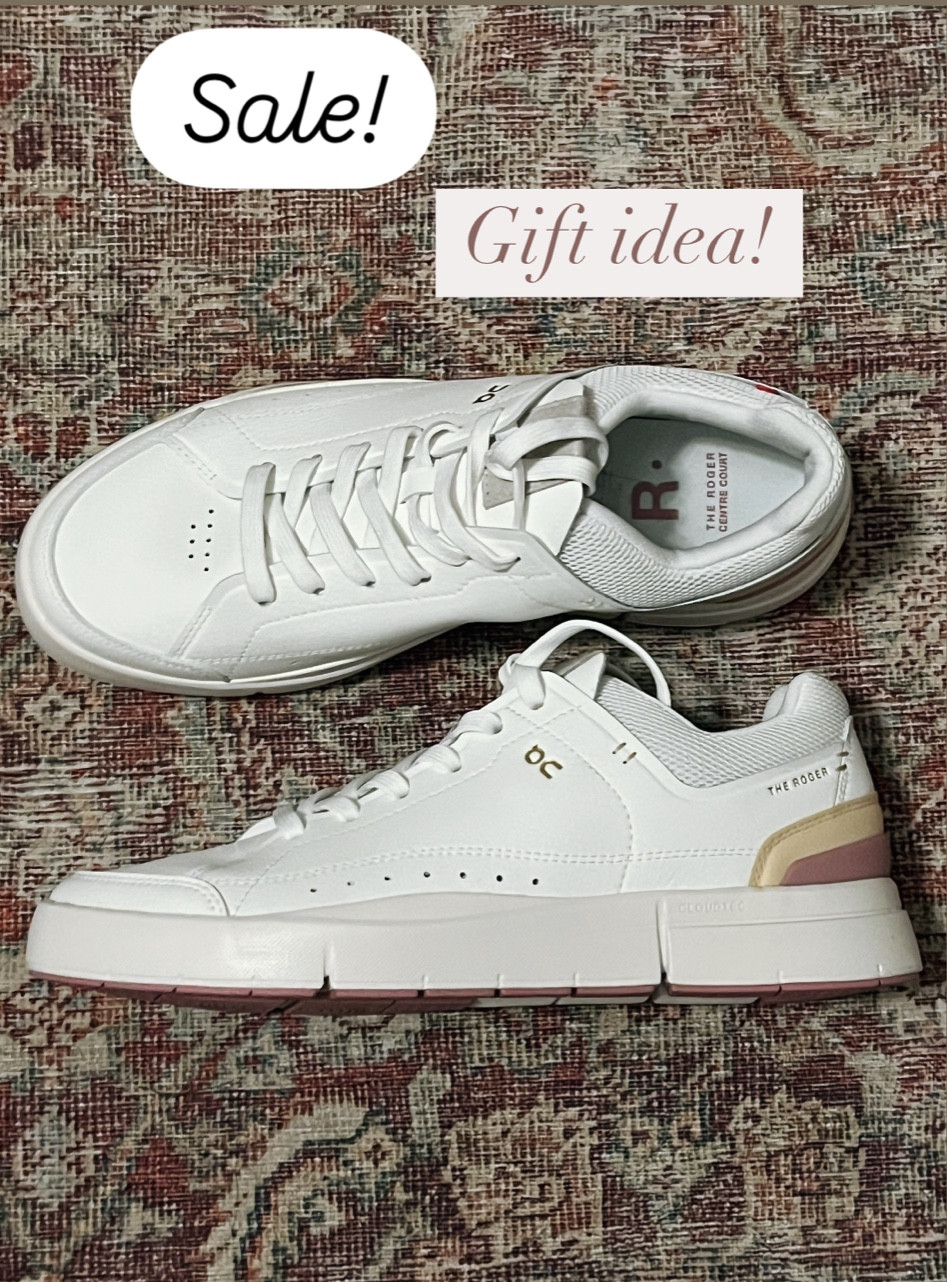 On Roger sneakers, everyday white sneakers, comfy white sneakers, On Womens sneakers, sneaker sale, Nordstrom sale finds, Nordstrom style, gift idea

#LTKGiftGuide #LTKSaleAlert #LTKShoeCrush