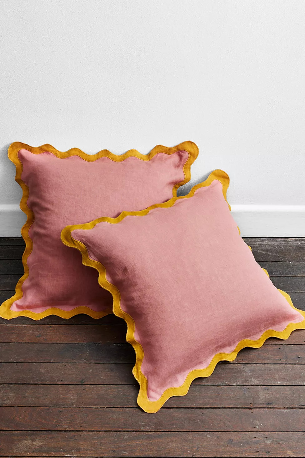 Bed Threads French Flax Linen Scalloped European Pillowcases - Set of 2 | Urban Outfitters (US and RoW)