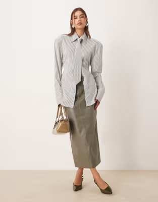 VILA seam detail faux leather midi skirt in dark olive green | ASOS (Global)