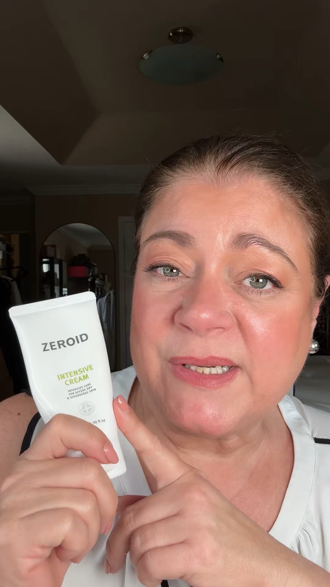 Thank you @ZEROID US @zeroid_official for this wonderful products. I love how gentle This entire set is and my favorite is the intensive cream. It's part of my routine now. ✨

#zeroid #SkinCareRoutine #dryskin #sensitiveskin #skincare