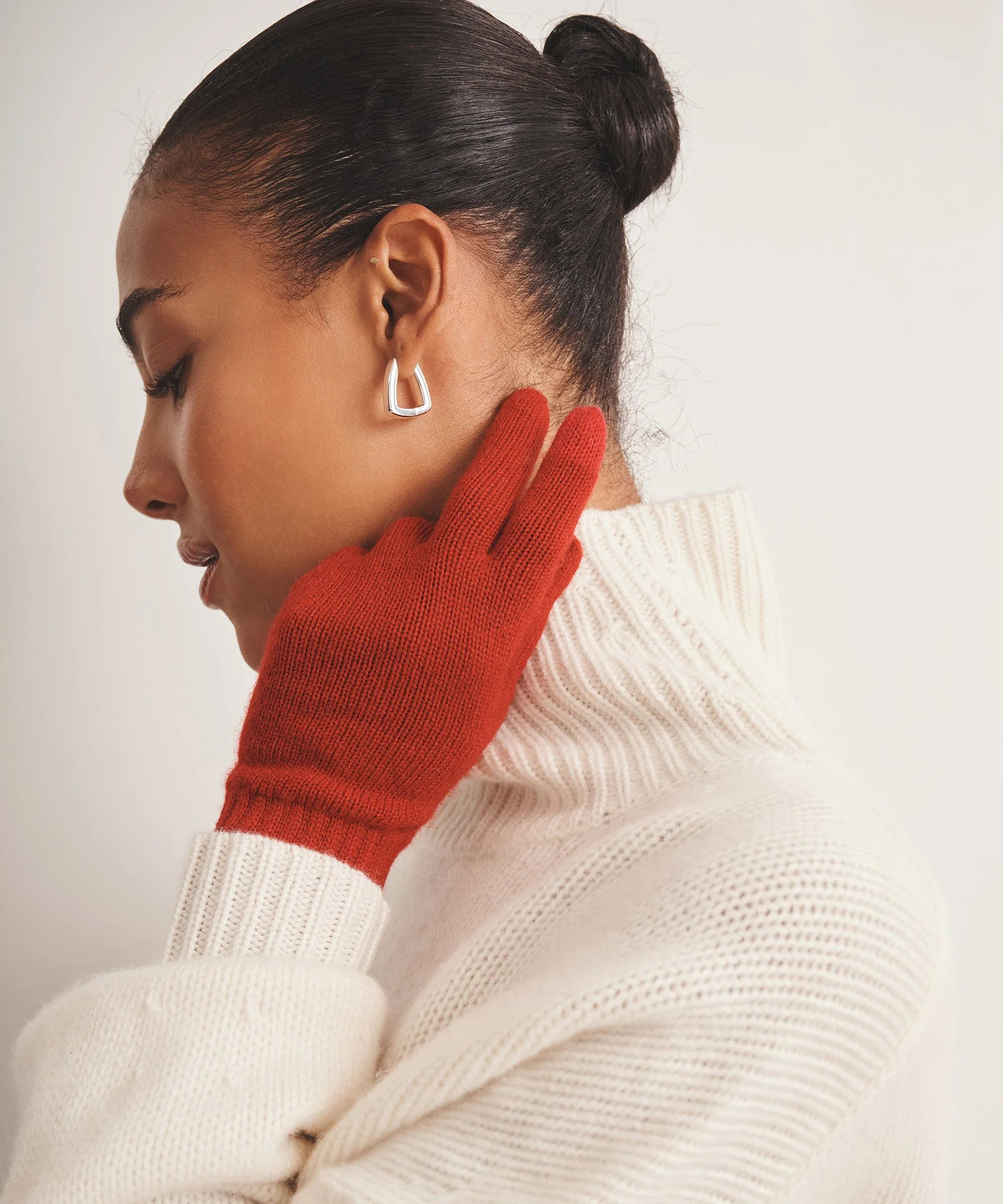 Signature Cashmere Gloves | NAADAM