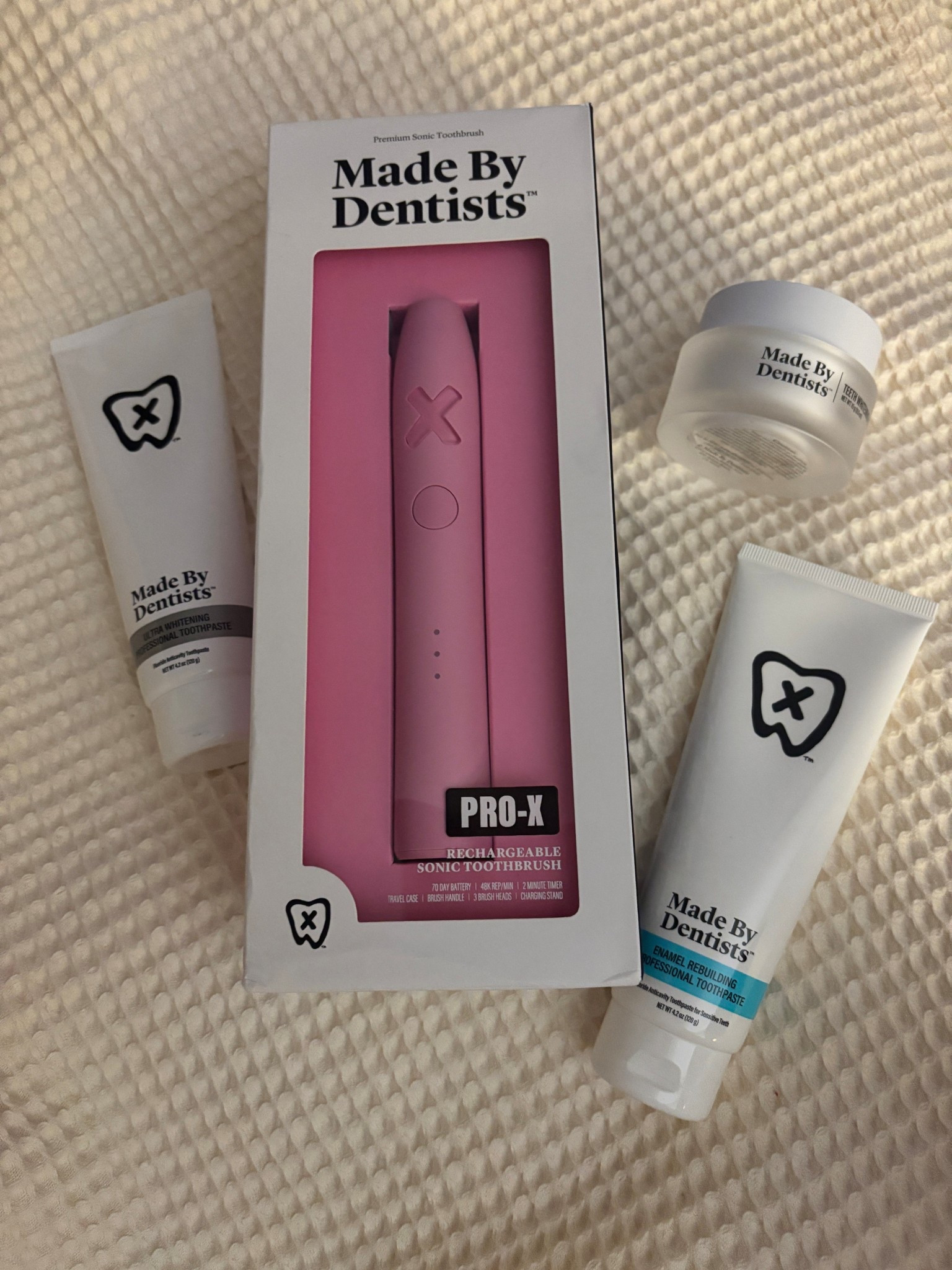 The ULTIMATE Teeth 🦷 Whitening Kit!!

#LTKselfcare #LTKBeauty #LTKHome