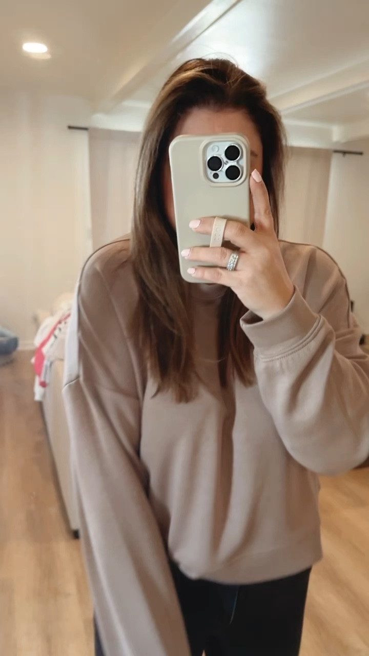 Loving this knit pullover, it’s so buttery soft and under $20! 

Cozy Walmart Fashionn

#LTKmidsize #LTKVideo #LTKfindsunder50