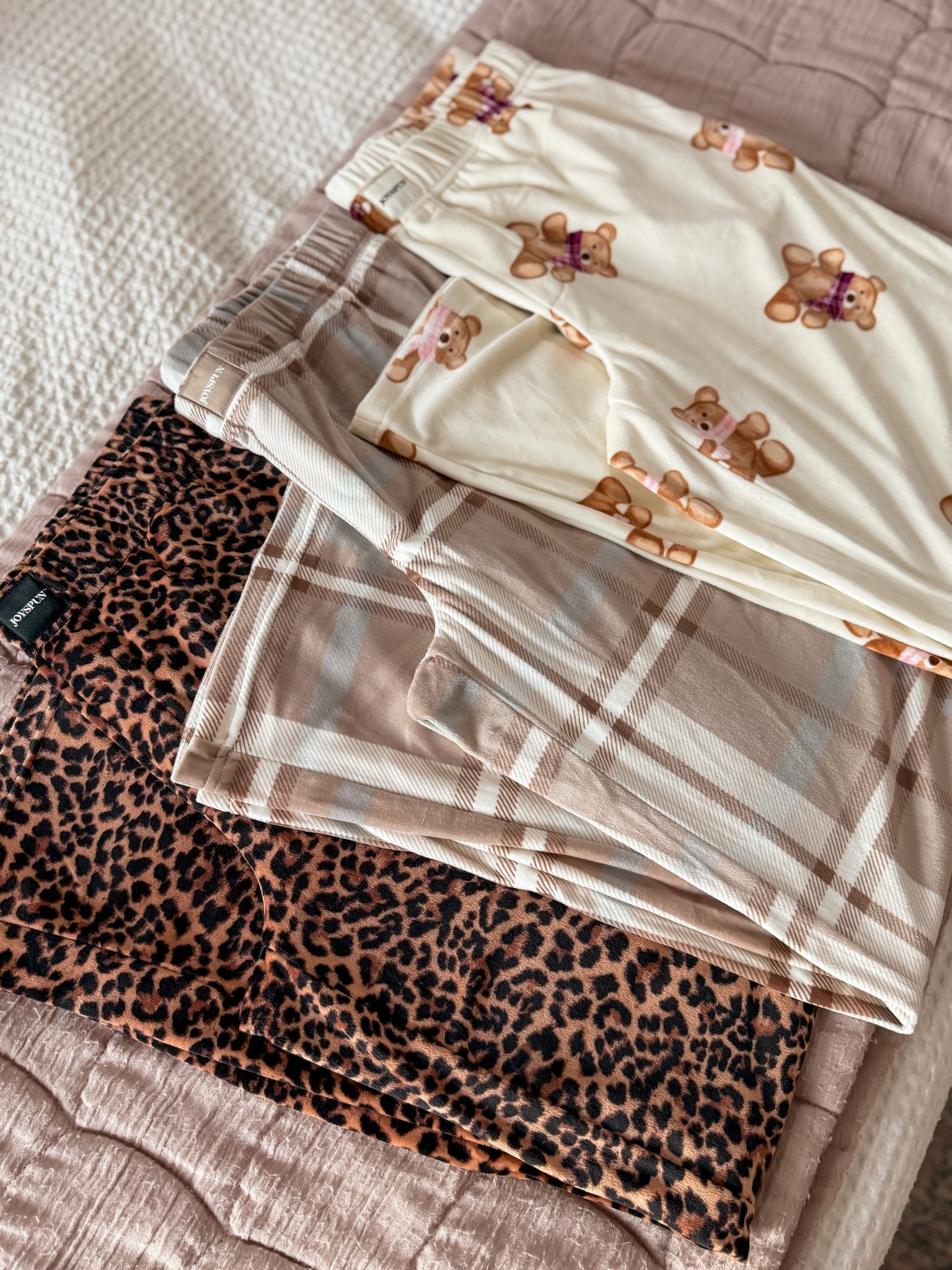 These cozy fleece pajamas bottoms are still in stock in a few colors!!! They are only $10!!!

#LTKHoliday #LTKGiftGuide #LTKSaleAlert