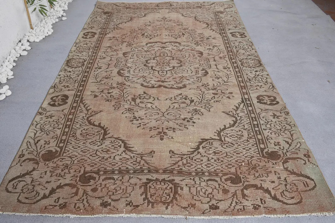 Vintage Rug, Turkish Rug, 5.7x9 Ft Large Area Rug, Faded Oushak Rug, Rugs for Living Room, Beige ... | Etsy (US)