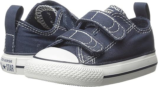 Converse Unisex-Child Kid's Chuck Taylor All Star 2v | Amazon (US)