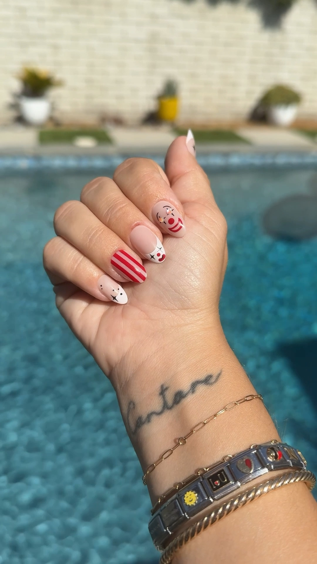 Incoming Halloween nails 🤡👻

#LTKBeauty #LTKHalloween #LTKStyleTip
