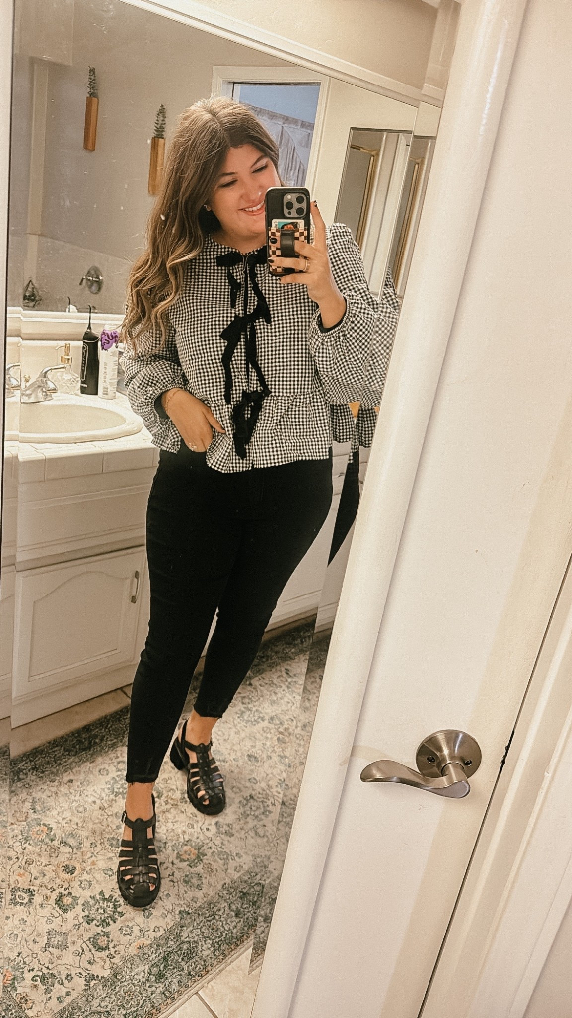 Teacher vibes 🖤

#LTKWorkwear #LTKHalloween