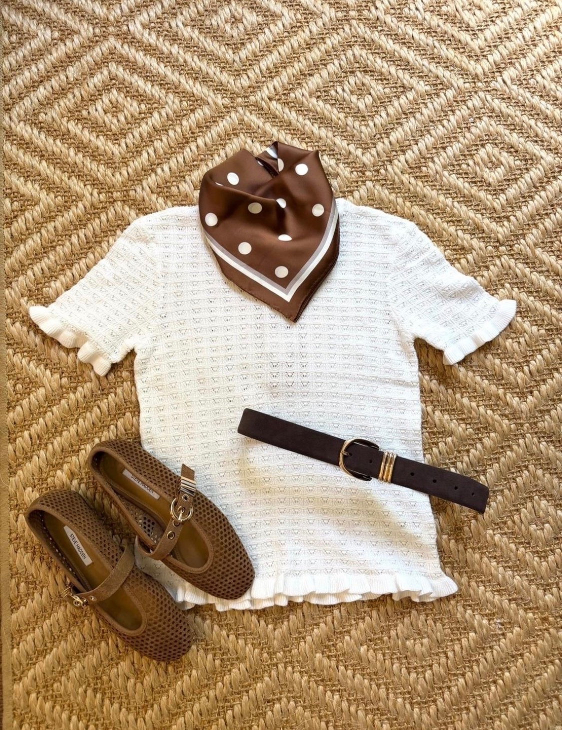 You don’t need much to pull together a great outfit. A simple Nordstrom top and brown accessories are always a combination I love.

#LTKgrwm #LTKSaleAlert