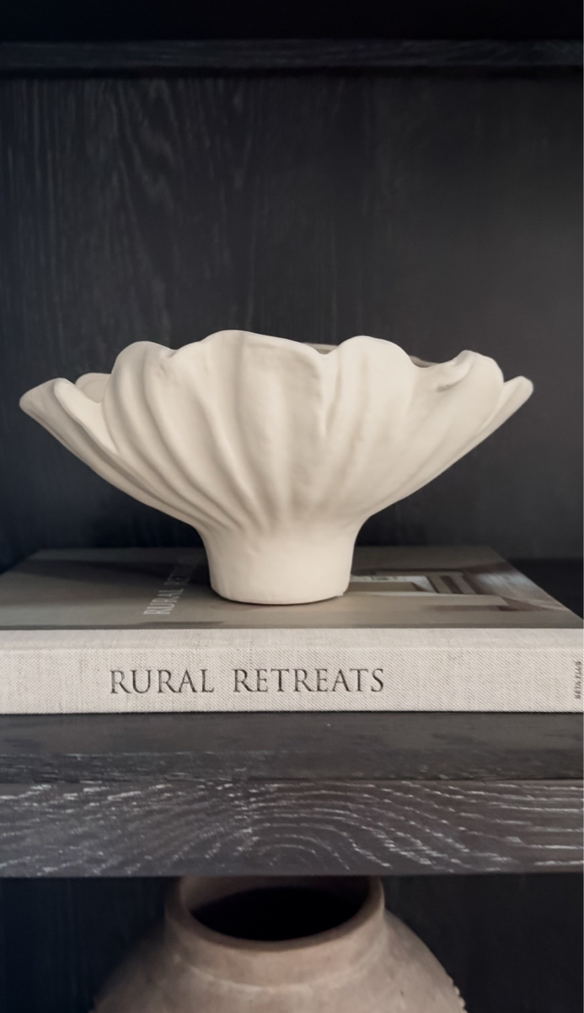Pretty organic modern shelf styling pieces! Use code ET05 to save🤍

Vessels, bowls, vases, pots

#LTKHome