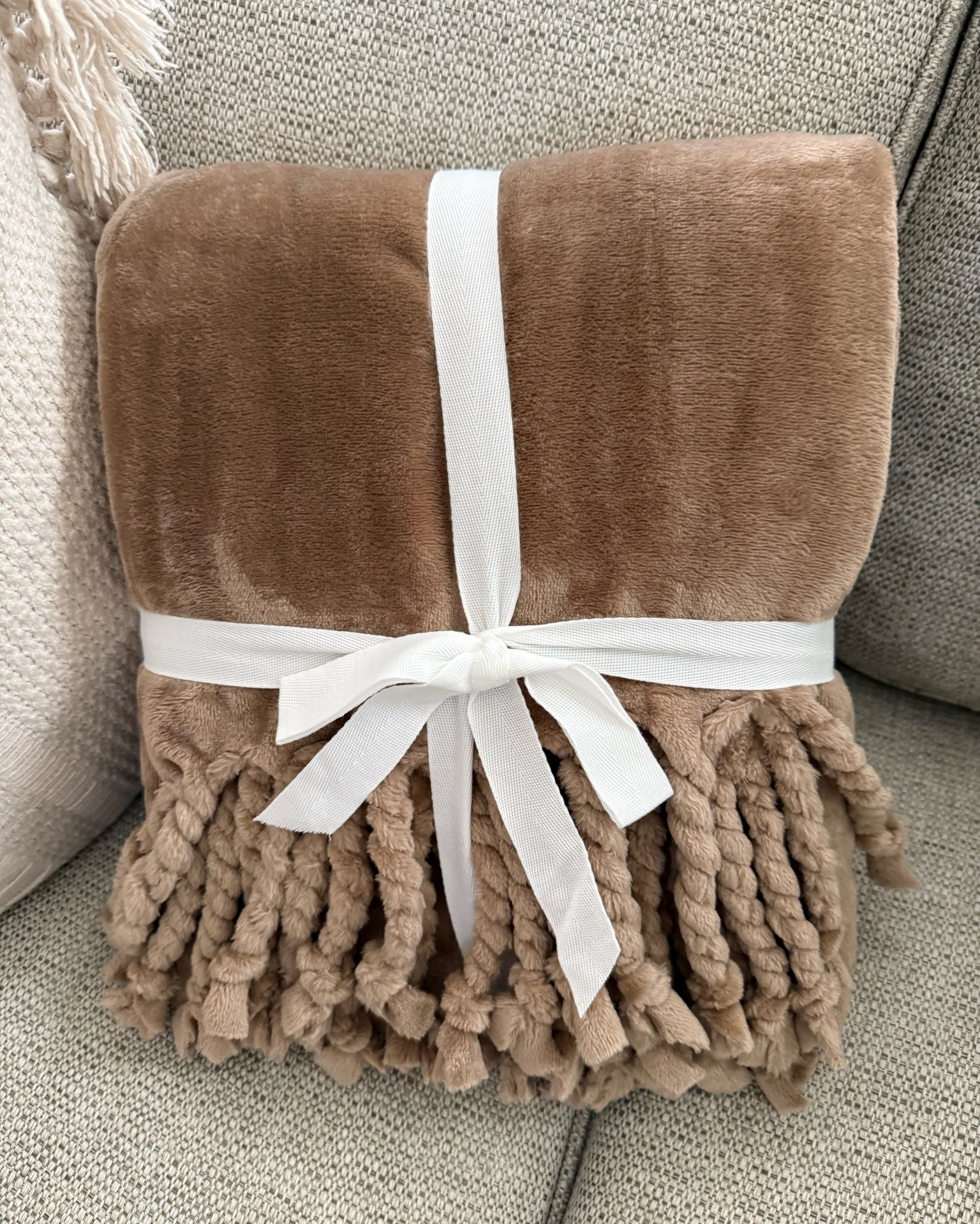 One of my favorite blankets from the Nordstrom Anniversary Sale is part of the sale this year again. This brown color will be perfect for fall. It’s only $25, it will be $45 after the sale ends. This blanket would make a great gift. I’m linking my home picks from the NSale 2026 below. 




NSale 2026, NSale favorites, NSale picks, Nordstrom anniversary sale home favorites, Nordstrom anniversary sale home picks

#LTKTravel #LTKSeasonal #LTKHome #LTKSaleAlert

#LTKmomlife