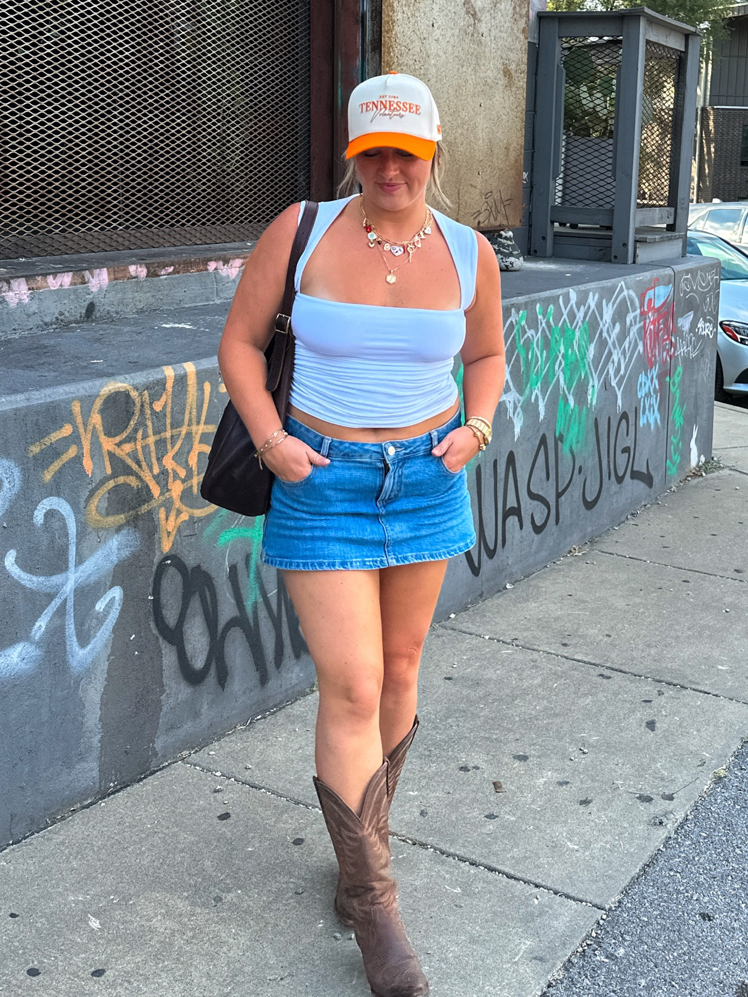 GO TO OUTFIT FOR THE SUMMER!!! This has been my favorite skirt for the past few months and it’s so comfy! 

#LTKMidsize #LTKItBag #LTKFindsUnder100