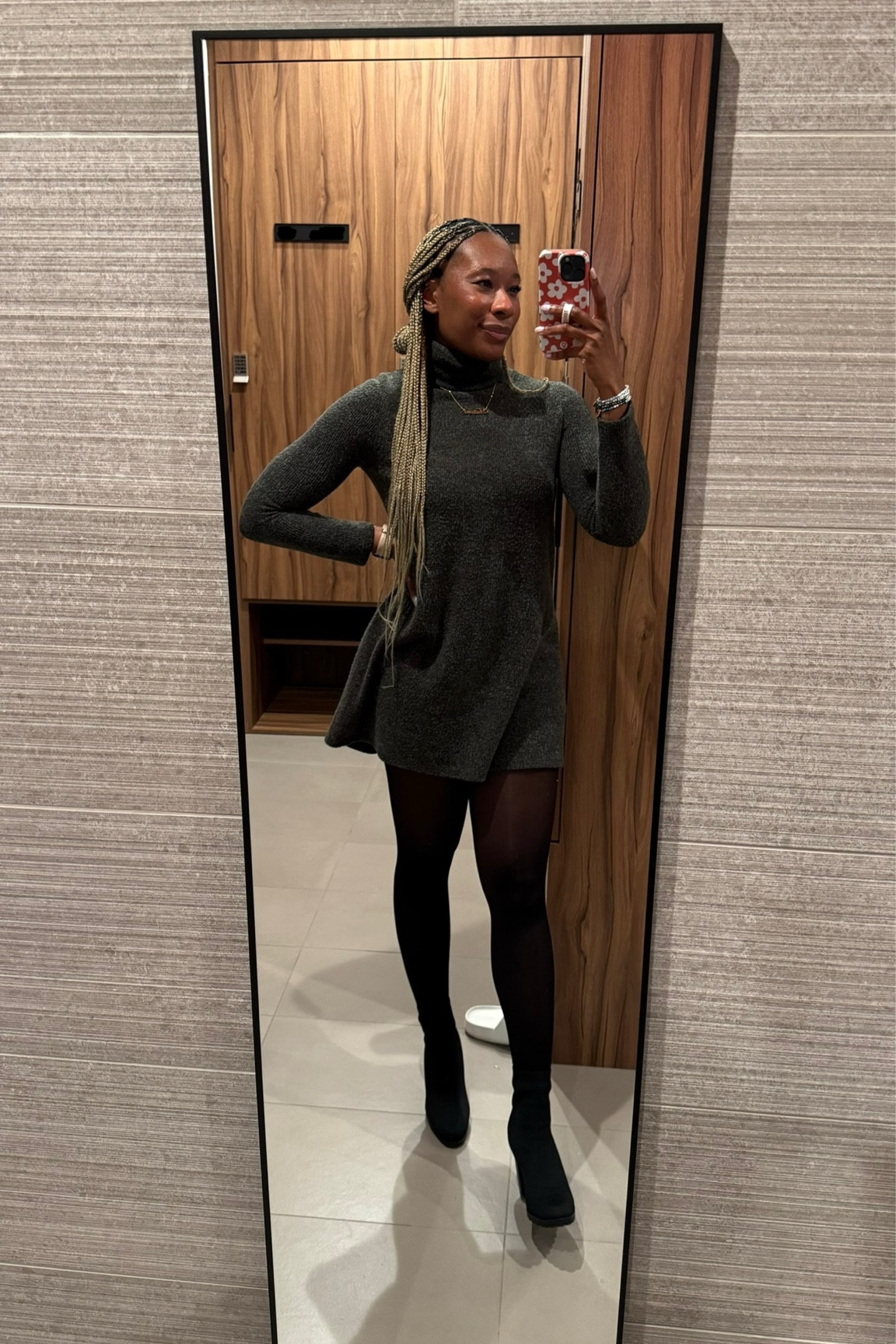 Sweater dress will always hit!

#LTKHoliday #LTKStyleTip #LTKWorkwear