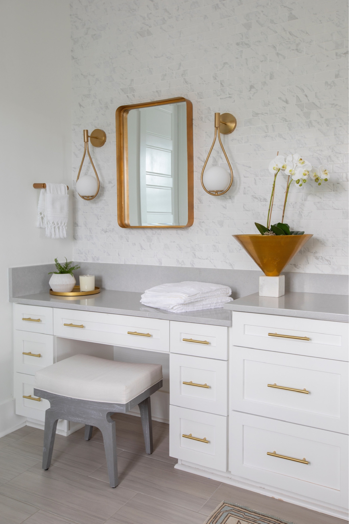 Powder room vanity goals 🙌🏼 

Photography: @margaret.wright 
.
.
.


#LTKhome