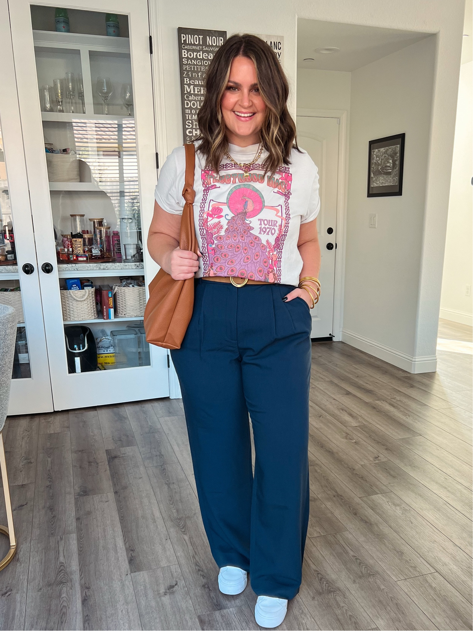 Business casual, casual Friday look 

Shirt, medium (oversized
Trousers, xl for old navy, or 33 for A&F
Bra, xl (honeylove code: itscourtneyhamilton)
Sneakers, true to size
Belt, XL

Work pants, graphic tshirt, size 12, size 14, midsize, curvy workwear, workwear, office outfit, business casual

#LTKFindsUnder50 #LTKStyleTip #LTKMidsize