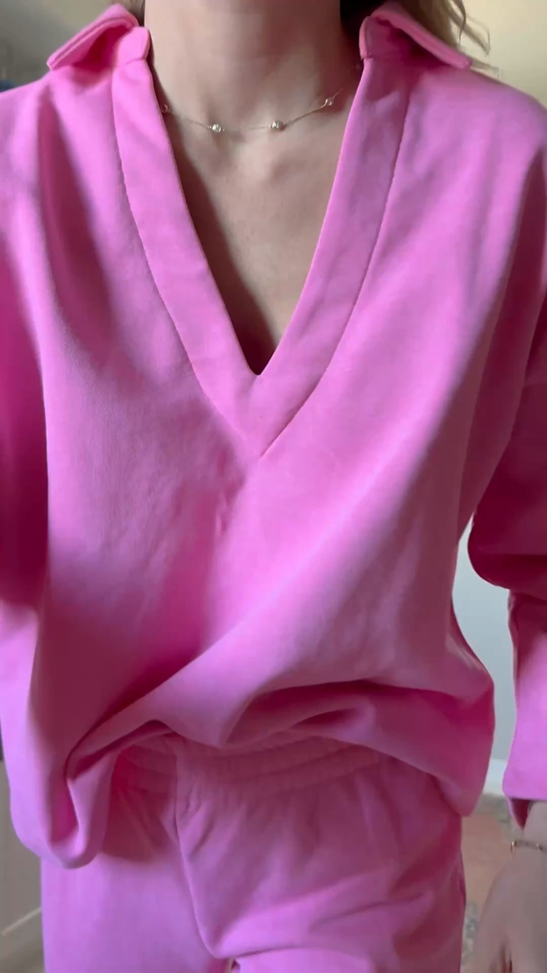 What I’m wearing on the sidelines this weekend! Love this comfy set and the bring color for spring. Wearing XS