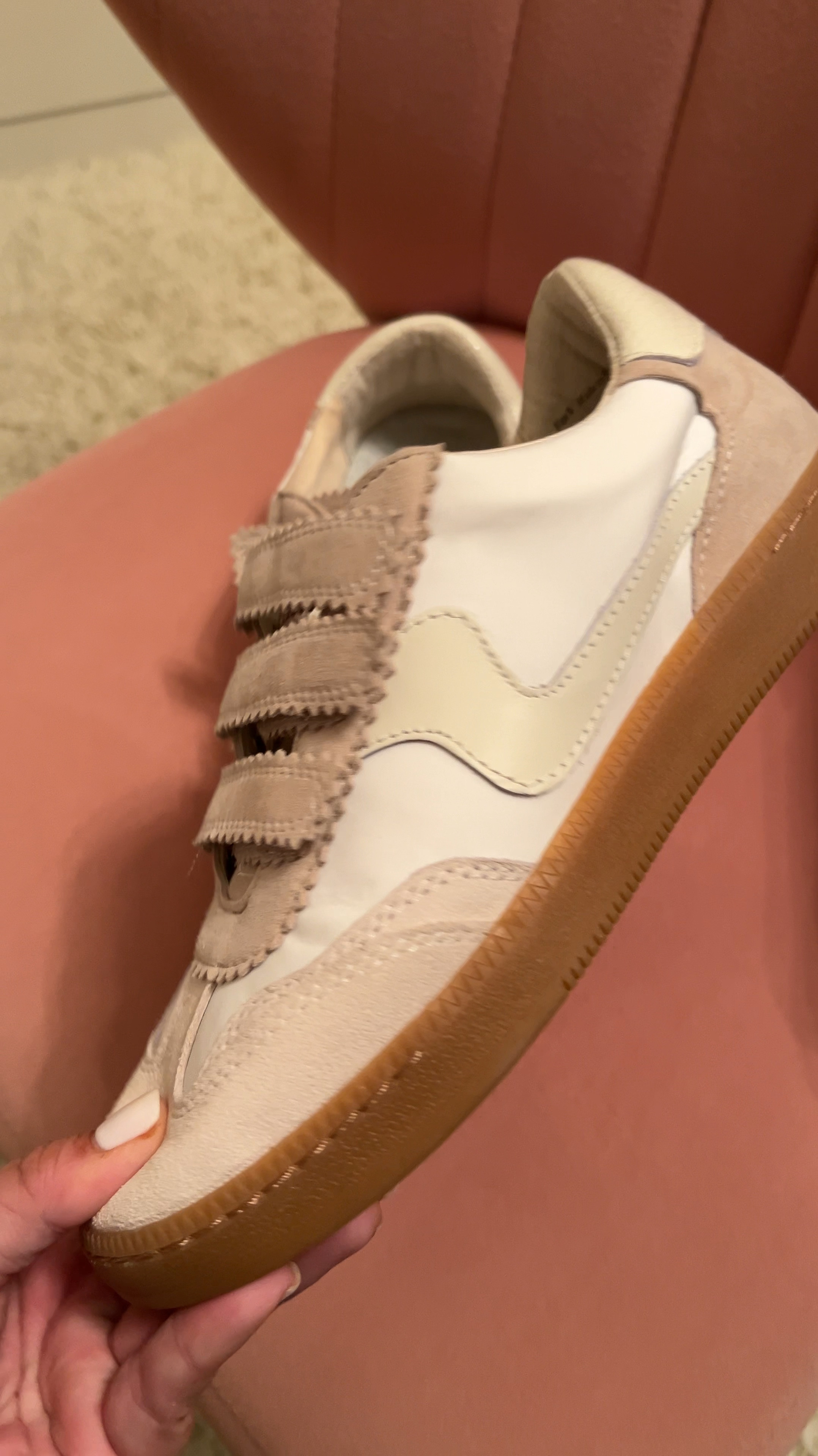 I absolutely love these new Velcro sneakers! 

#LTKShoeCrush #LTKSeasonal