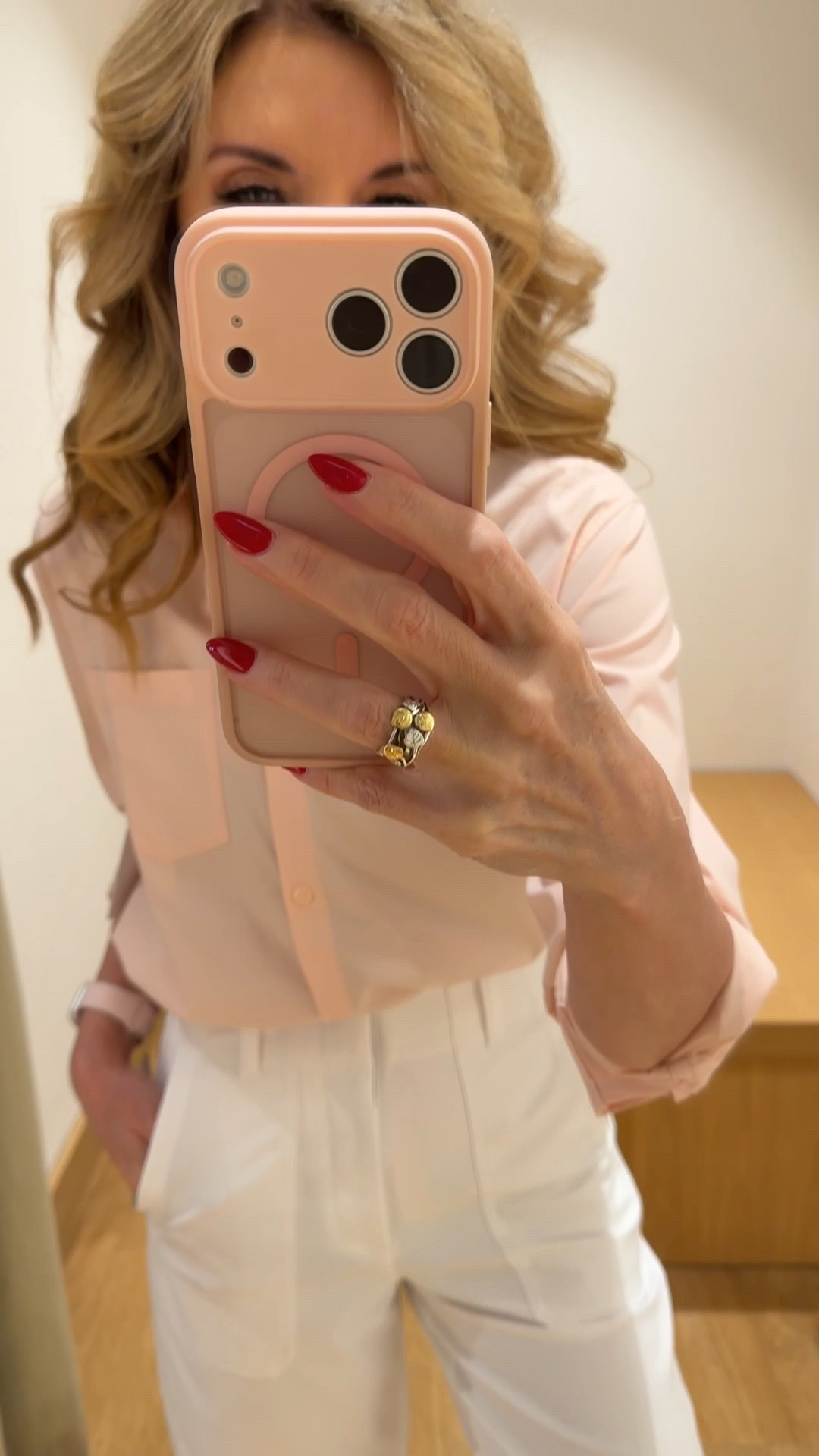 How about this fresh, ready for work or play outfit from Athleta? 

#LTKWorkwear #LTKTravel #LTKSaleAlert