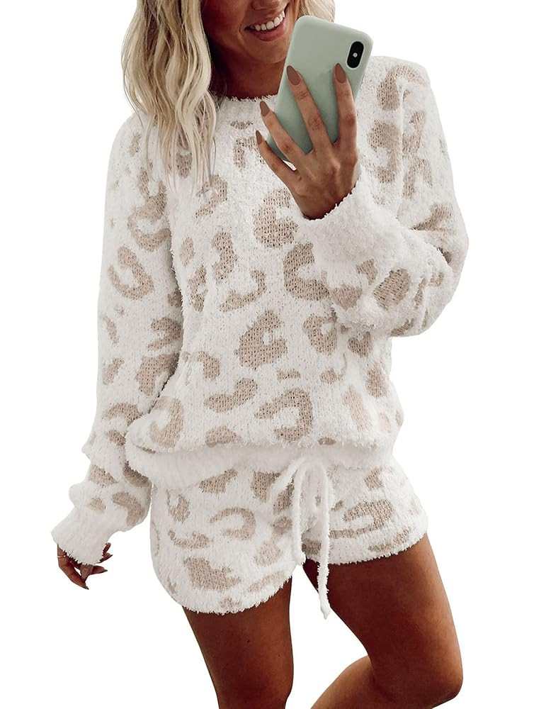 Ekouaer Fuzzy Fleece Pajamas 2 Piece Warm Soft Lounge Set Long Sleeve Sweater Top and Shorts Loun... | Amazon (US)