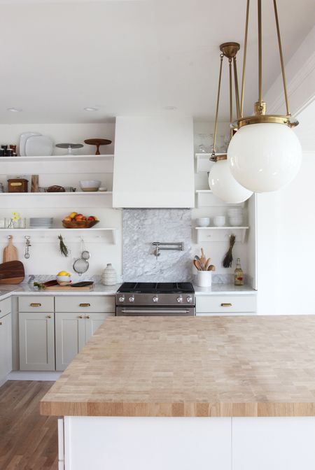 The Porch House kitchen reno 

Cabinets C2 vex
Walls BM simply white

#LTKhome
