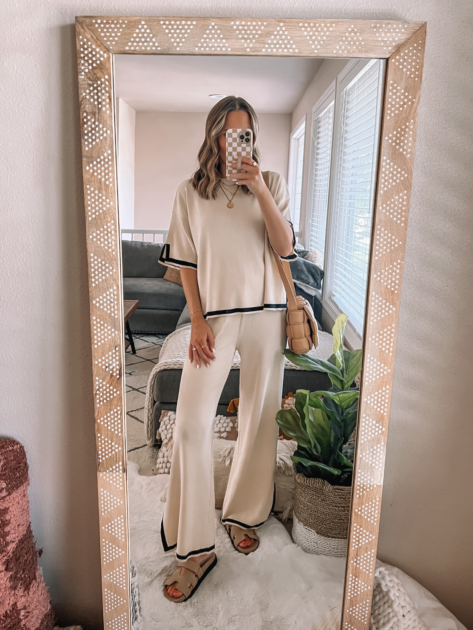 Amazon matching set✨ wearing a size small

Amazon fashion / amazon finds / Steve Madden sandals / knit set / matching set



#LTKstyletip #LTKunder50