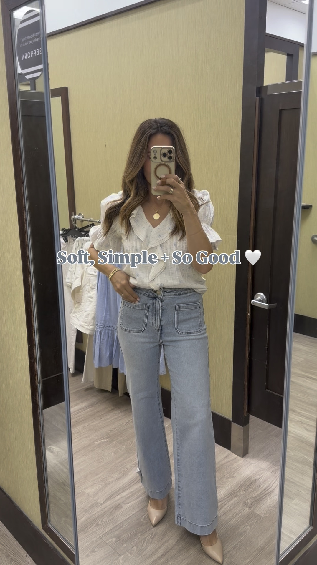 Soft, simple, and so good 🤍
Light denim + a breezy blouse = perfection
Now on sale! 

Kohl’s outfit, spring look, wide leg denim 

 

#LTKSaleAlert #LTKSeasonal #LTKootd
