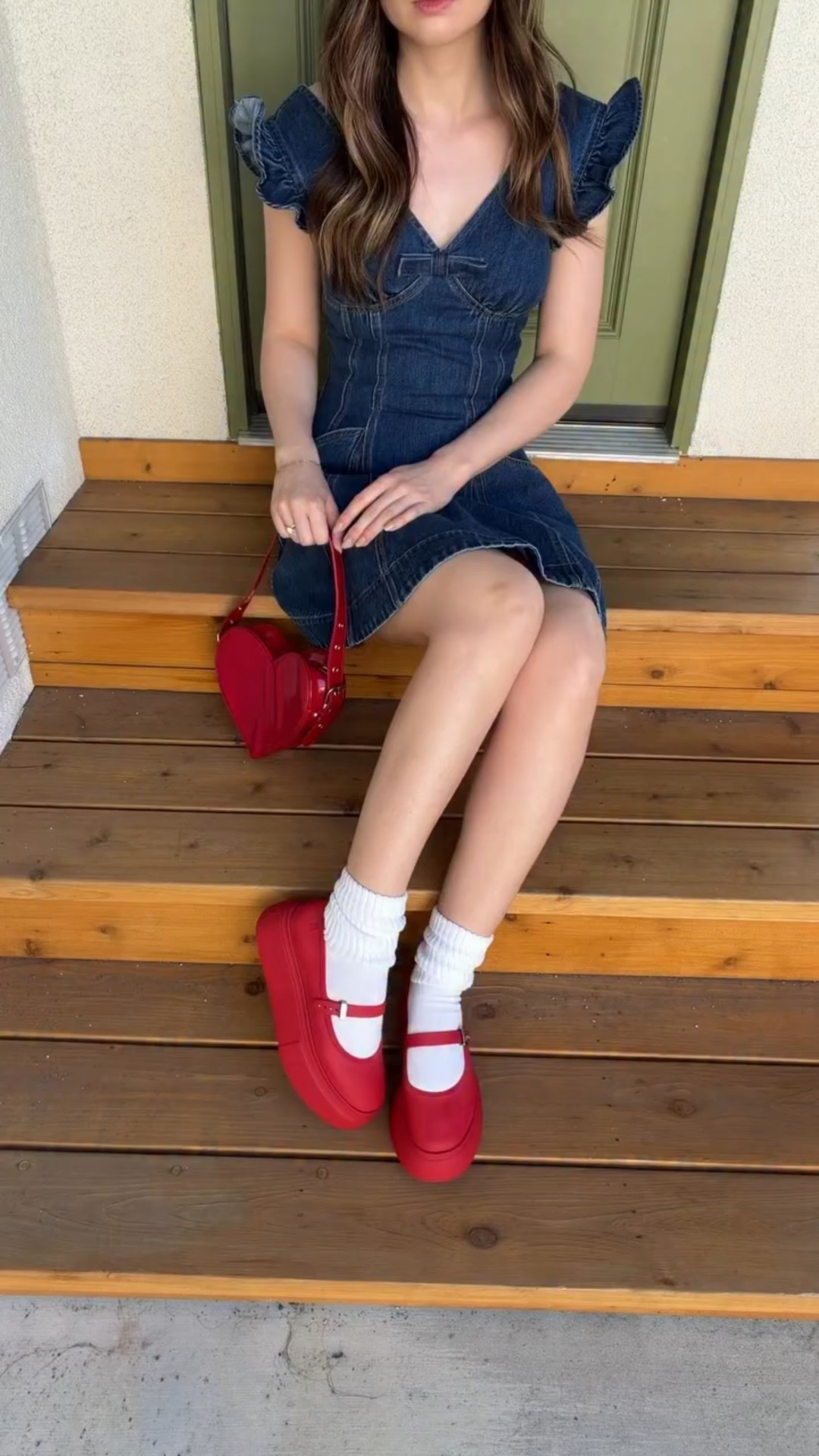A pop of red for Valentine’s Day ❤️ Use code AYABRIGHT for a 27% off discount from now till 2/17! Styling my @melissaofficial Soft Ballerina Platforms 3 ways ❤️✨ #MelissaSquad #melissaambassador #popofred #redshoes #valentinesdayoutfit #vdayoutfit #redballet #jellyshoes