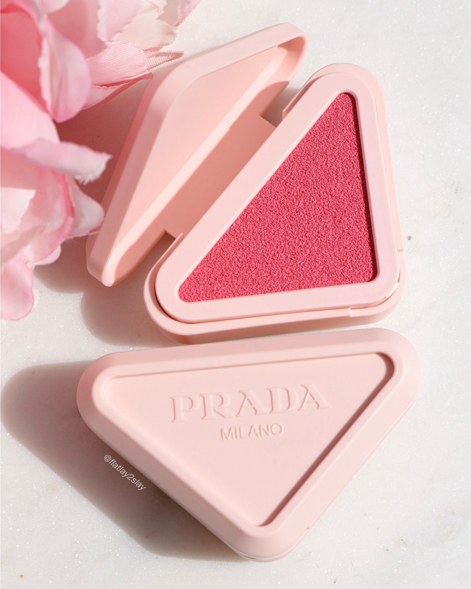 Prada Touch - first @pradabeauty blush 🎀 New! Touch Cream-To-Powder Soft Blur Longwear Blush 💝 Blends like a cream, lasts all day like powder with no setting required 👌🏻 Available in 8 vibrant shades, stackable together 🌸 

Shades:
🌷 Tulip
🌺 Dahlia

*pr samples/gifted

@prada @pradabeauty #pradabeauty #pradamakeup #pinkmakeup #makeupcollection #aestheticmakeup 


#LTKBeauty