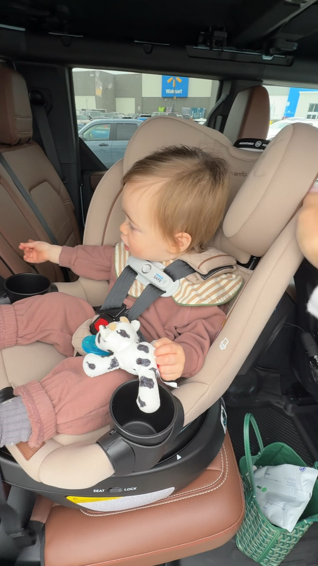 Rotating car seat 💺 linking the 2 that we have, the nuna is our favorite but this one has a higher weight limit 

#LTKFamily #LTKKids #LTKBaby