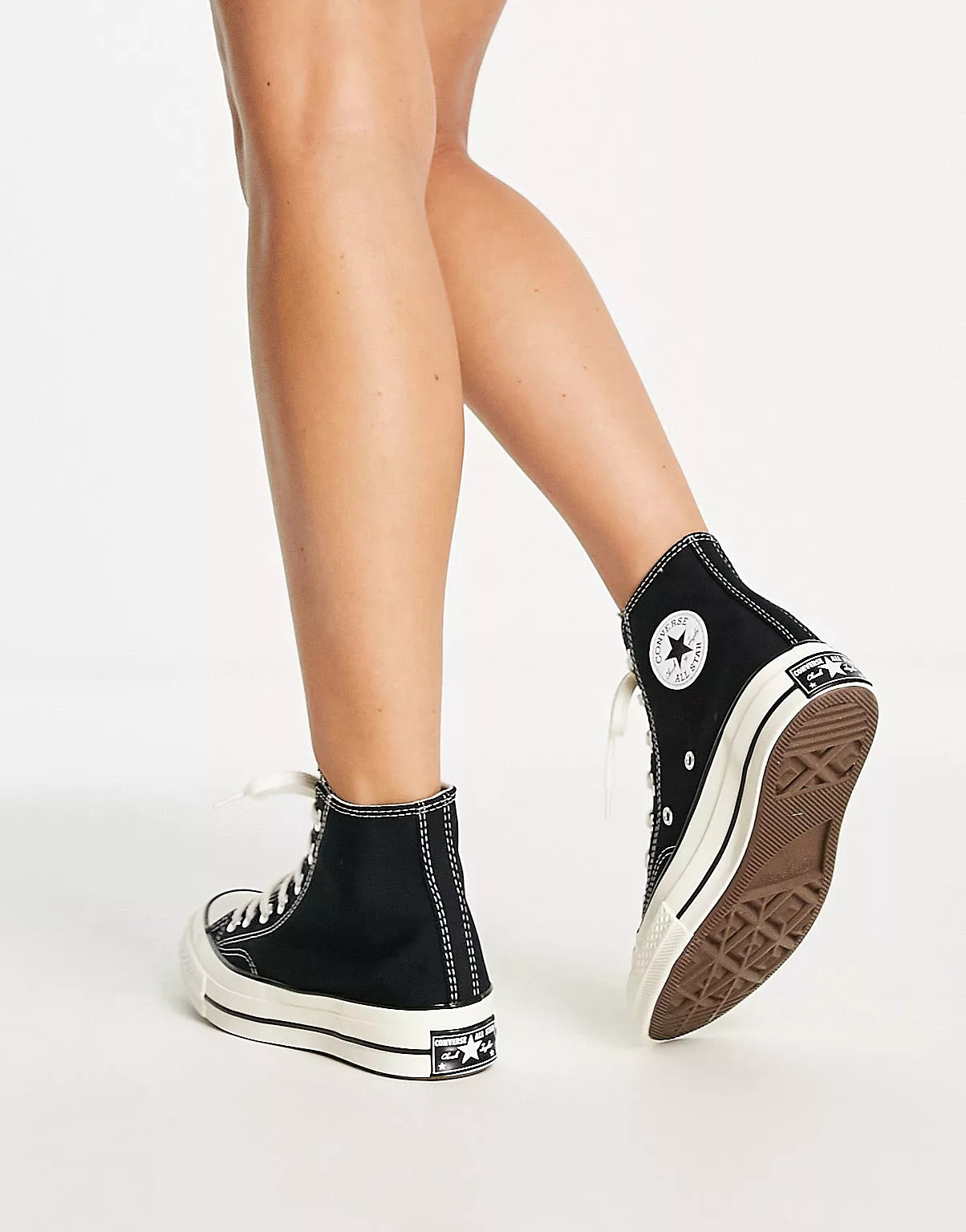 Converse Chuck 70 Hi unisex trainers in black | ASOS (Global)