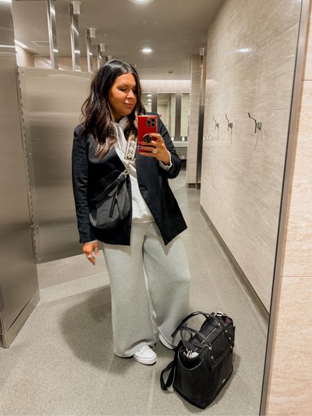 Early Morning Travel Outfit
Blazer: XL
Wide leg pant: XL (BWCXSPANX)
Sweatshirt: large
High top platform converse: size down 1/2


#LTKfindsunder50 #LTKfindsunder100 #LTKmidsize