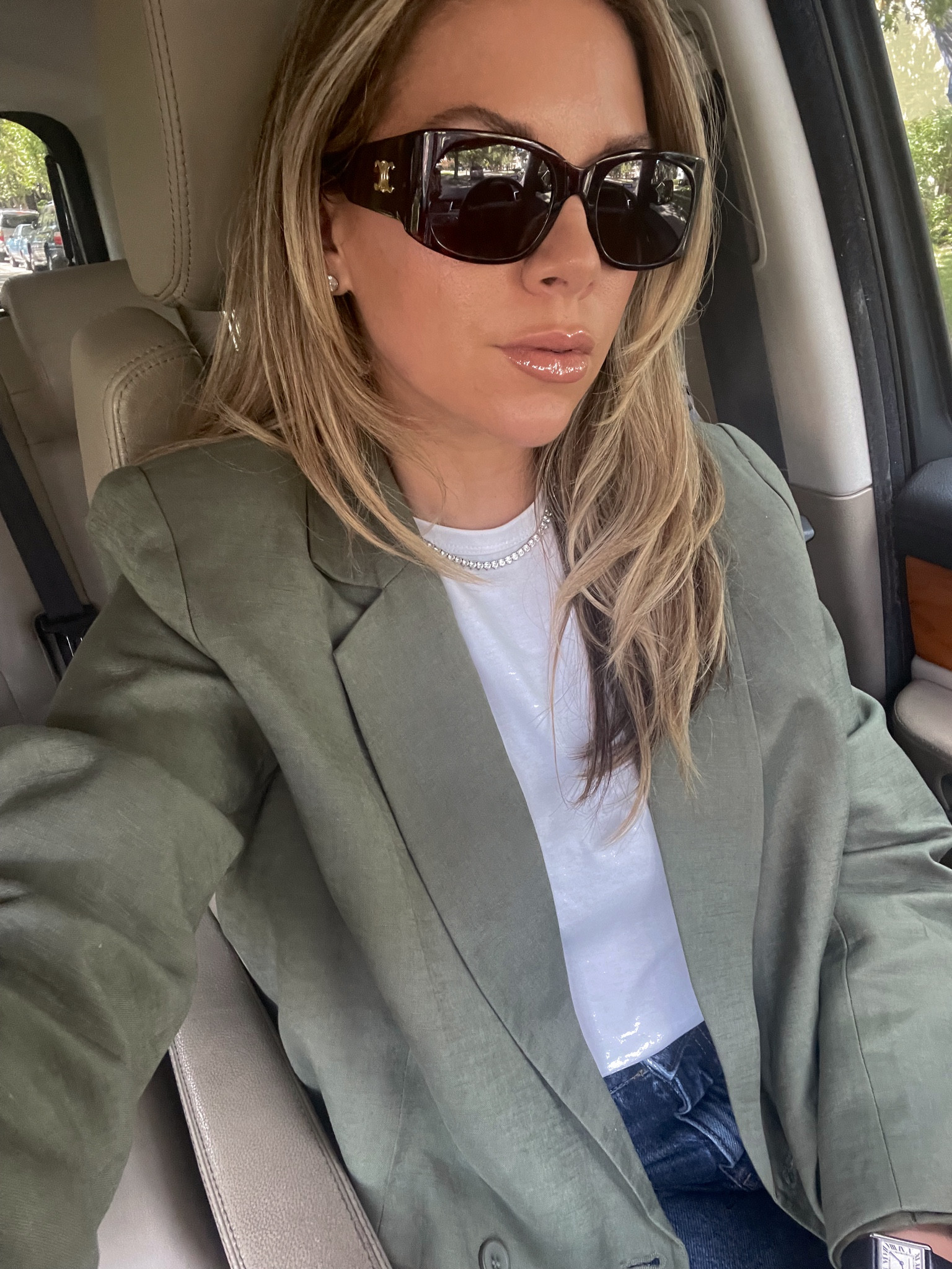 Green blazer / white t shirt 