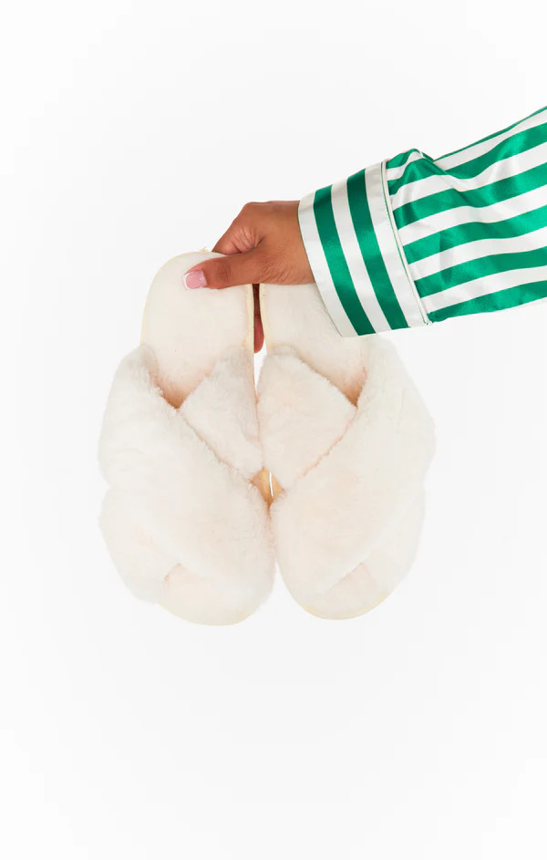 Cuddly Slippers | Show Me Your Mumu